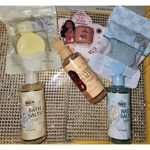 Disney Princess Moana Alice in Wonderland Bath Salts Bath Bomb Lip Mask Set 6pc